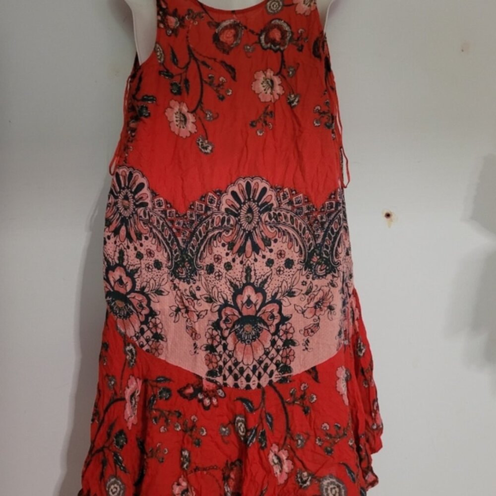 Tropical drees
